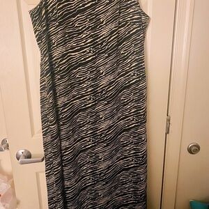 Woman's Dress Size 18 Tall